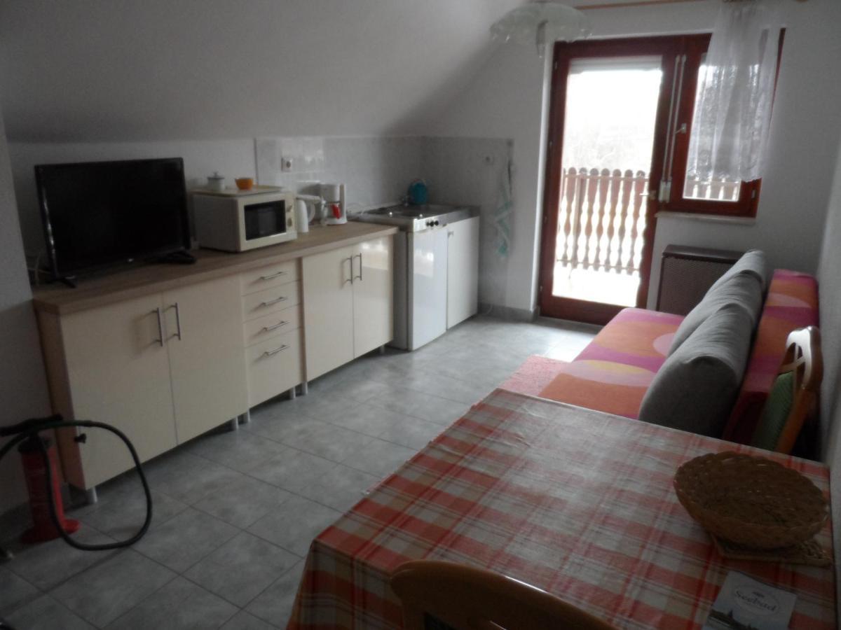 Apartman Berki Hévíz Exteriör bild